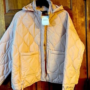 New Forever 21 Womens Puffer Jacket With Hood M NWT